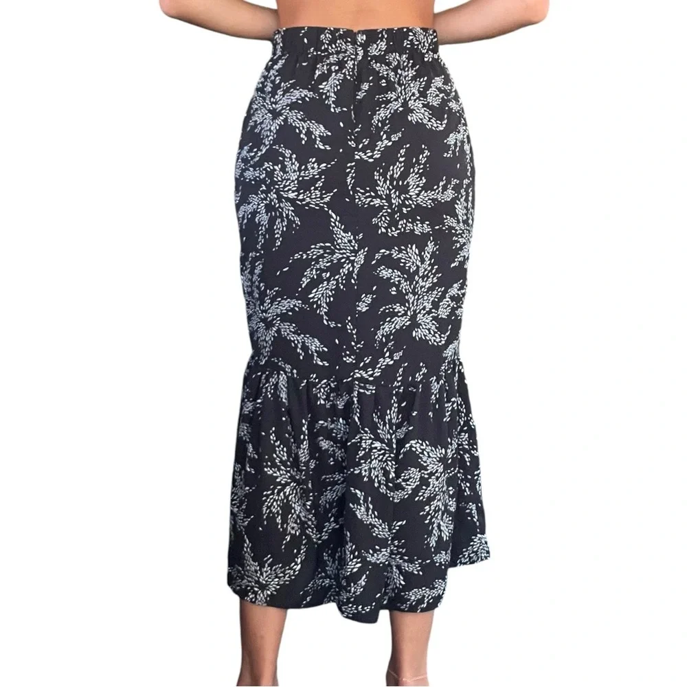 Entro Women’s Sz Small Black White Floral Print Button Front Fishtail Midi Skirt